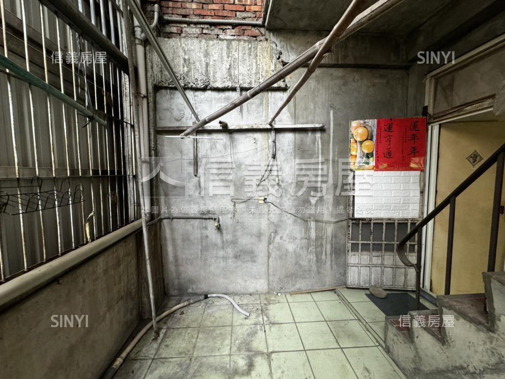 新平路三段金透店房屋室內格局與周邊環境
