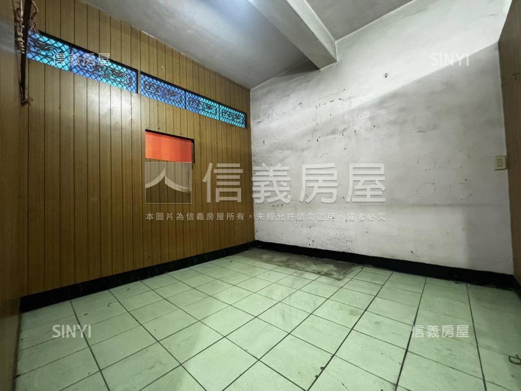 新平路三段金透店房屋室內格局與周邊環境