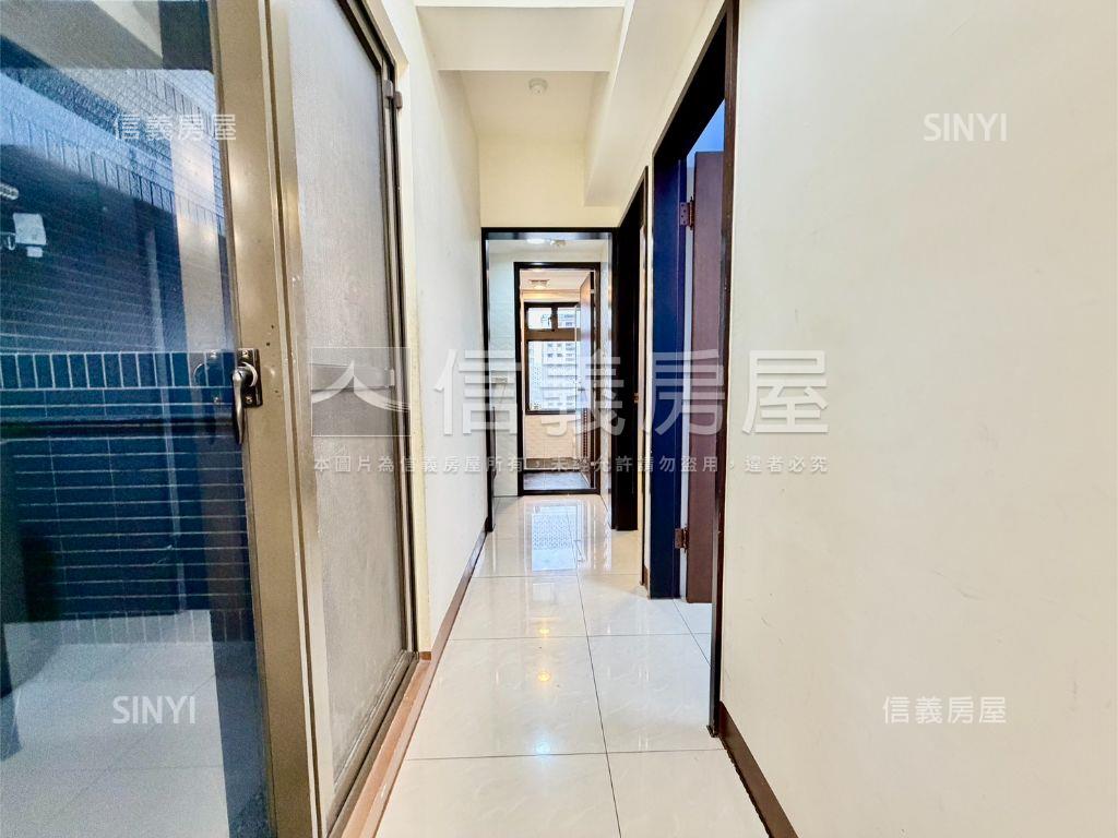 新文山精緻方正兩房車位房屋室內格局與周邊環境