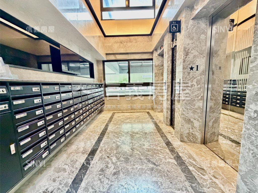 新文山精緻方正兩房車位房屋室內格局與周邊環境