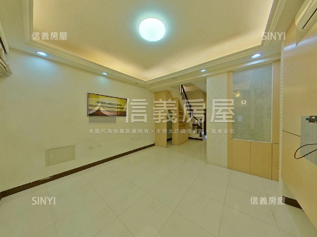 南亞前後臨路採光別墅房屋室內格局與周邊環境
