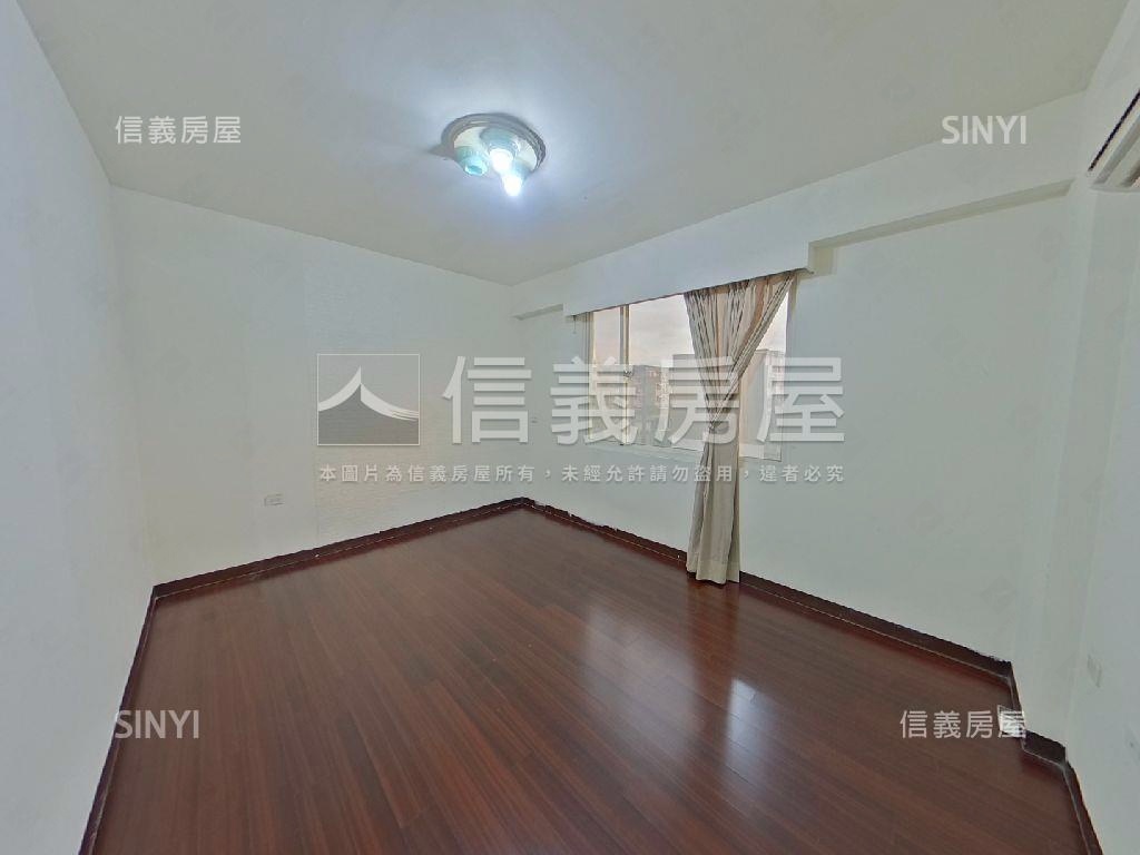 南亞前後臨路採光別墅房屋室內格局與周邊環境