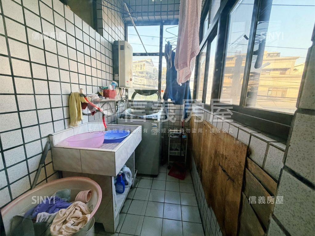 低總價新興路透天房屋室內格局與周邊環境