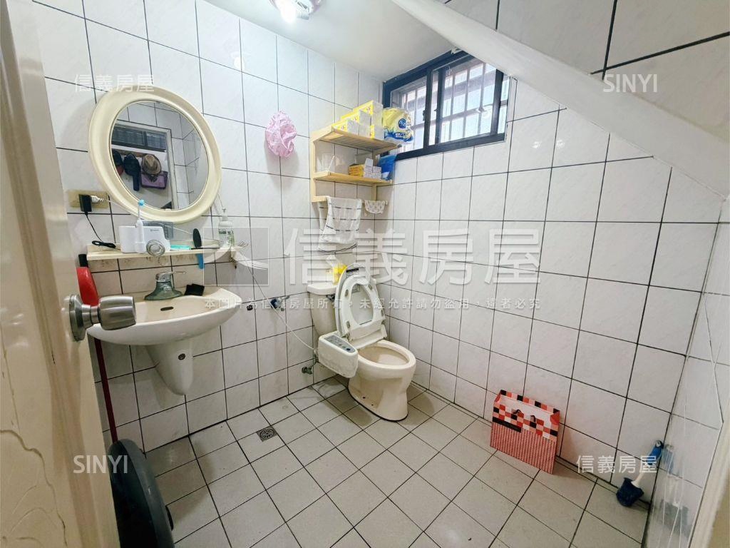 低總價新興路透天房屋室內格局與周邊環境