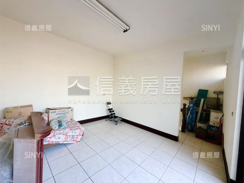 低總價新興路透天房屋室內格局與周邊環境