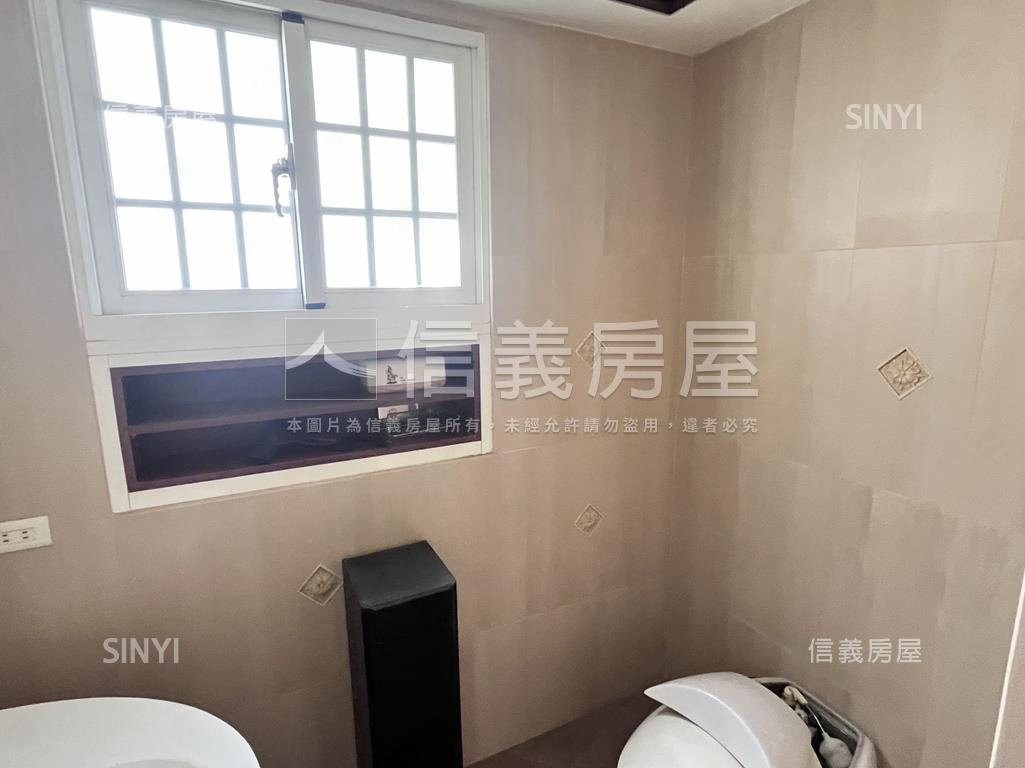 中路近文山國小優質透店房屋室內格局與周邊環境