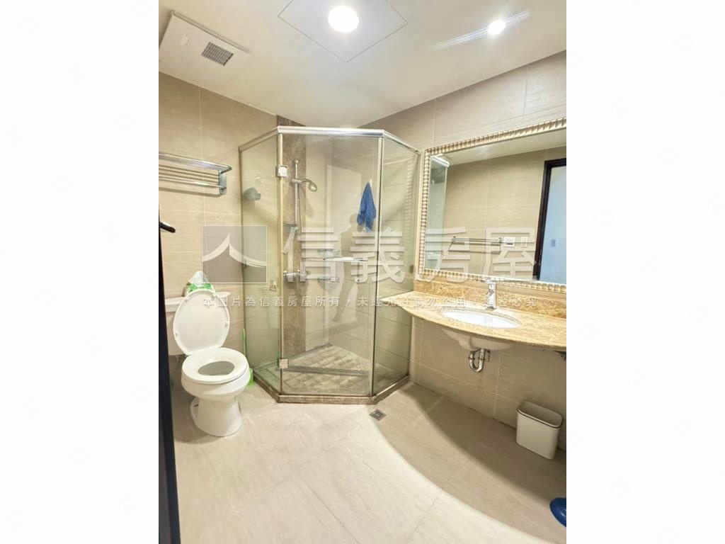 太子１０１坡平車位２房房屋室內格局與周邊環境