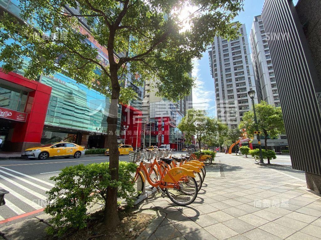 近Ａ２２隔套收租金店面房屋室內格局與周邊環境