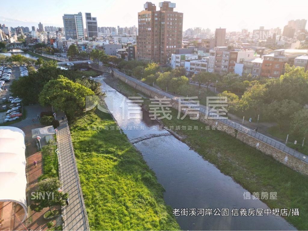 近Ａ２２隔套收租金店面房屋室內格局與周邊環境