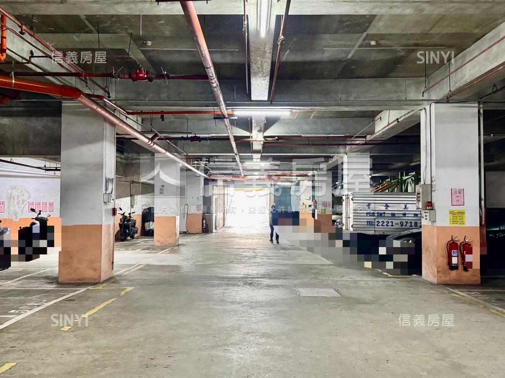 國際企業天廈邊間廠辦房屋室內格局與周邊環境