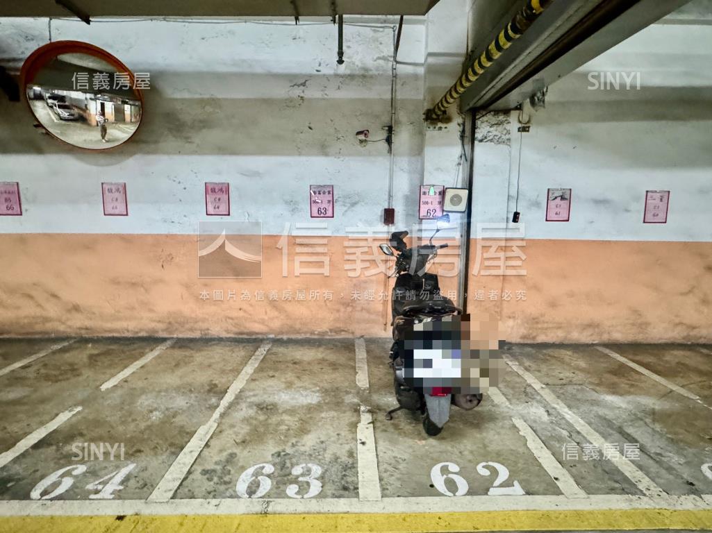 國際企業天廈邊間廠辦房屋室內格局與周邊環境