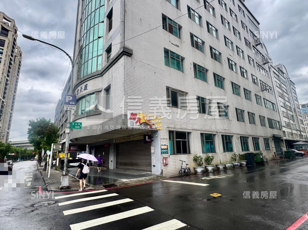 國際企業天廈邊間廠辦房屋室內格局與周邊環境