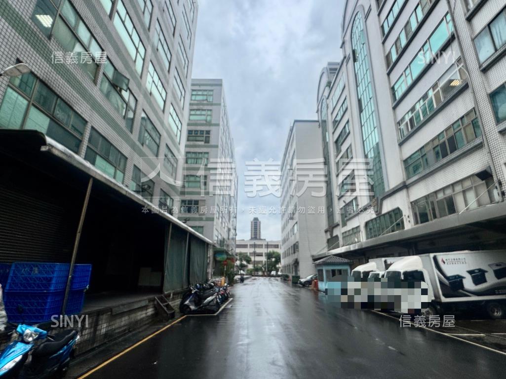 國際企業天廈邊間廠辦房屋室內格局與周邊環境