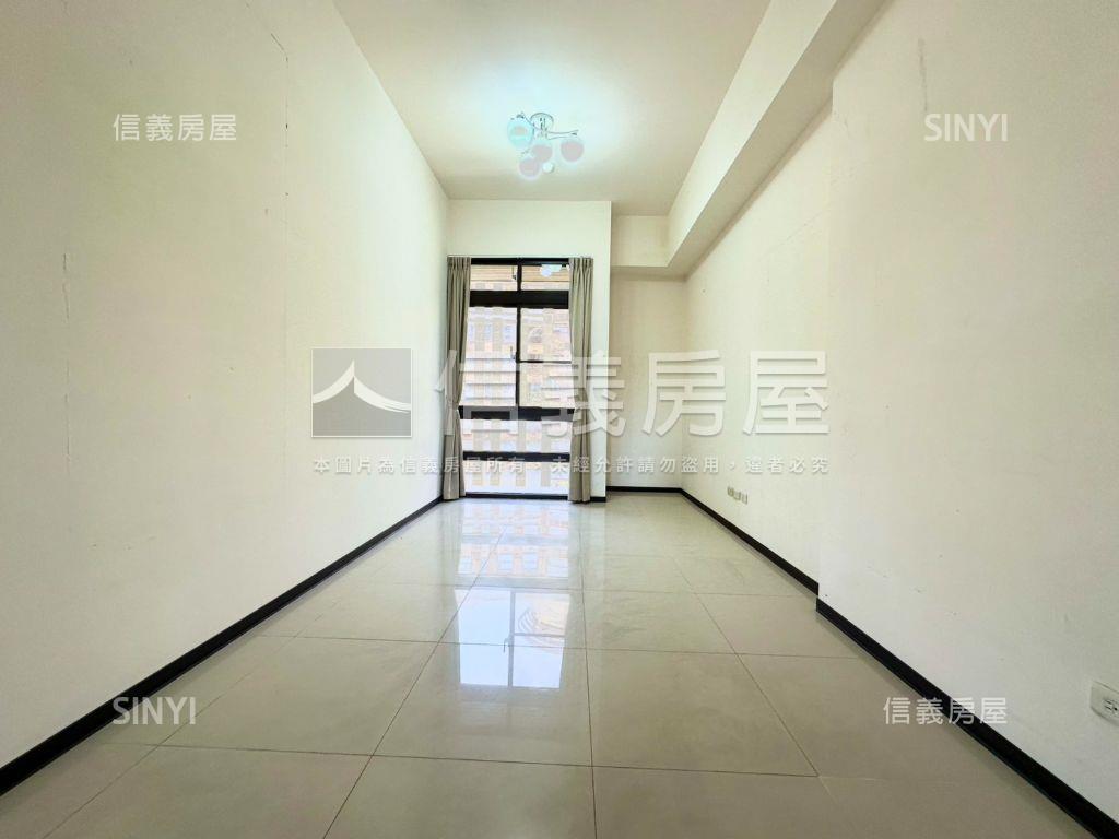 內湖四期高樓三房綠蔭美築房屋室內格局與周邊環境