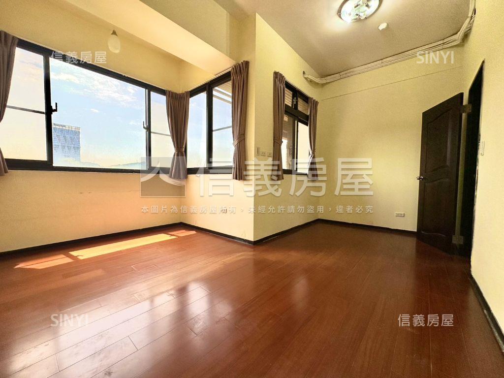 內湖四期高樓三房綠蔭美築房屋室內格局與周邊環境