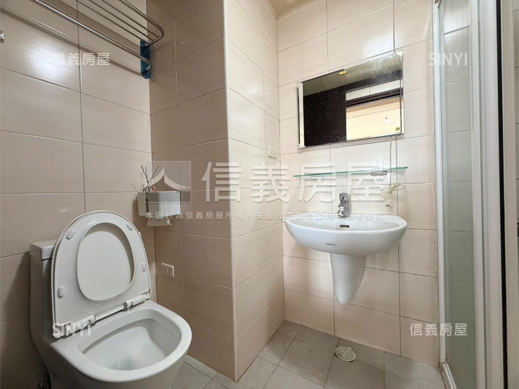 誠售！鼎山高樓大兩房房屋室內格局與周邊環境