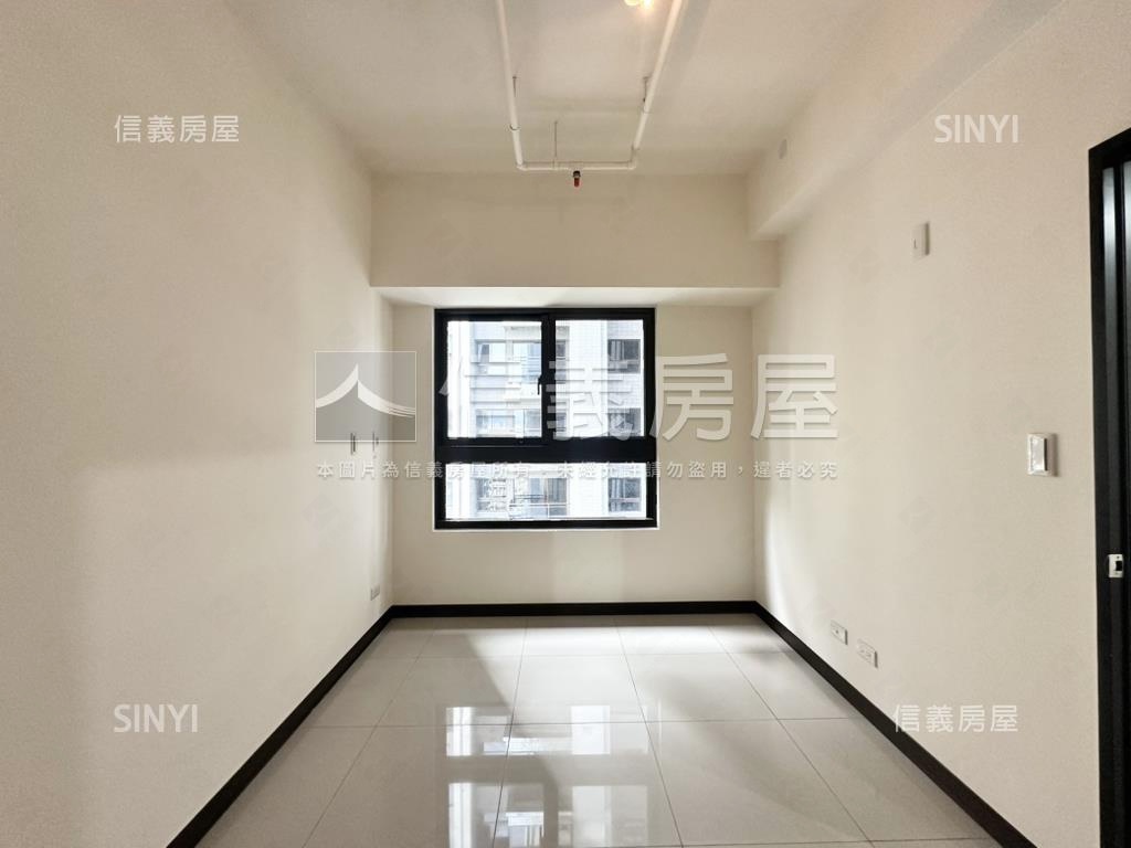 皇普莊園邊間大兩房平車房屋室內格局與周邊環境