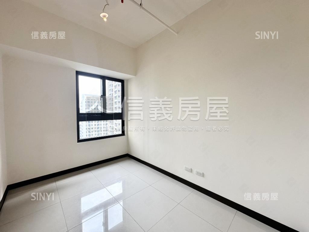 皇普莊園邊間大兩房平車房屋室內格局與周邊環境