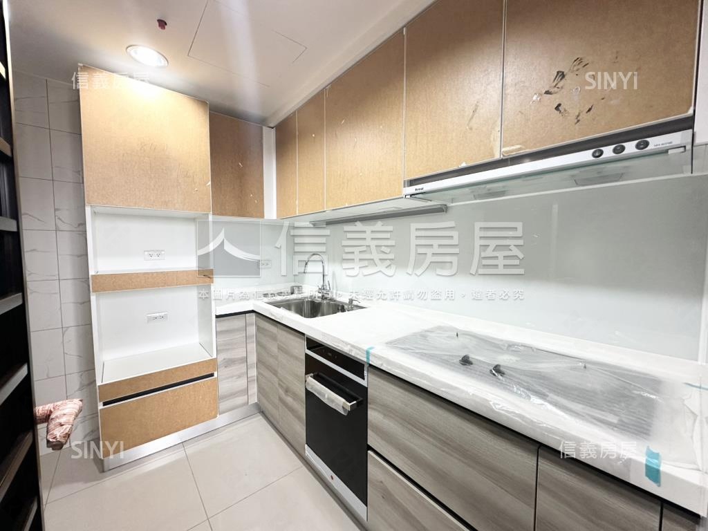 皇普莊園邊間大兩房平車房屋室內格局與周邊環境