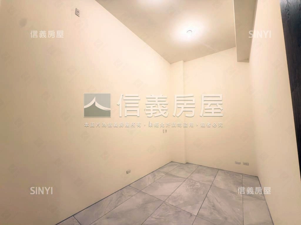 最大直挑高一樓房屋室內格局與周邊環境