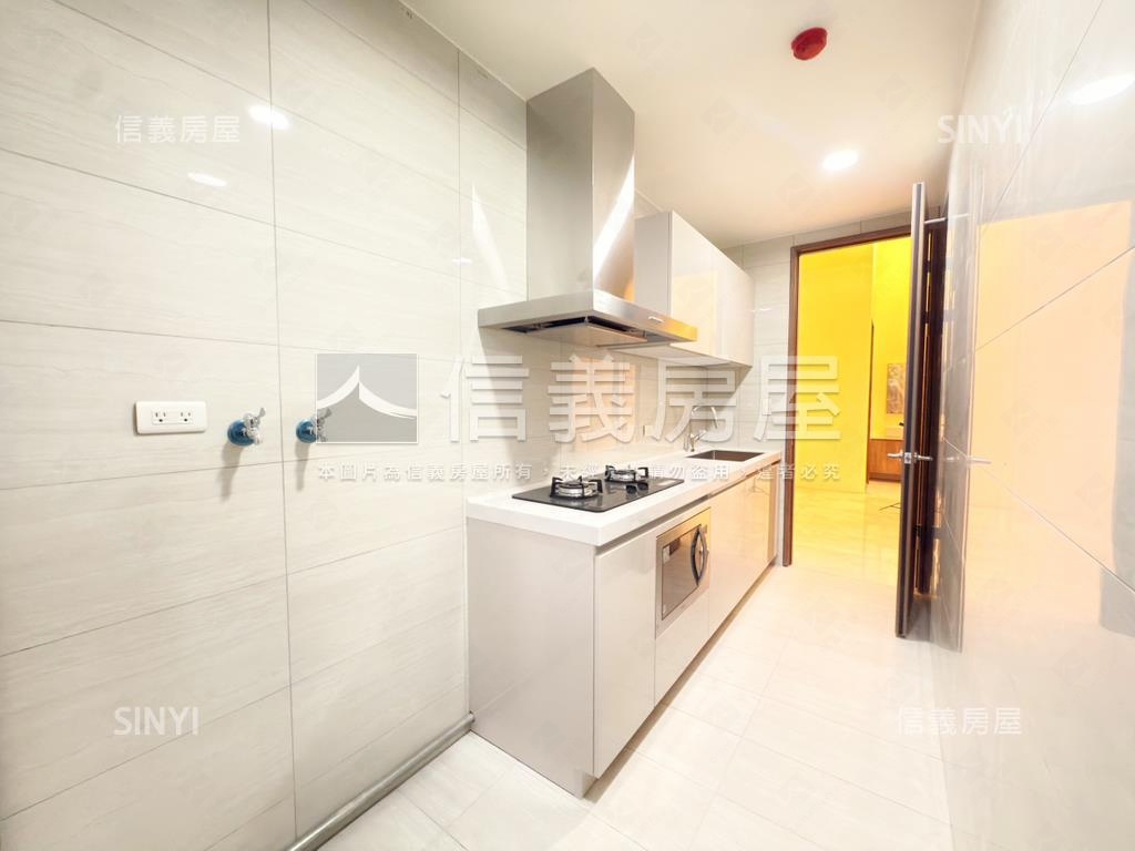 最大直挑高一樓房屋室內格局與周邊環境