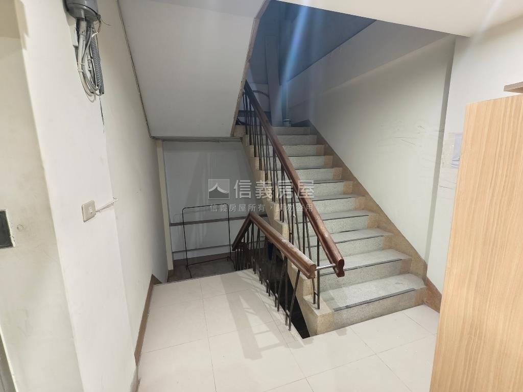 獨戶三面採光辦住房屋室內格局與周邊環境