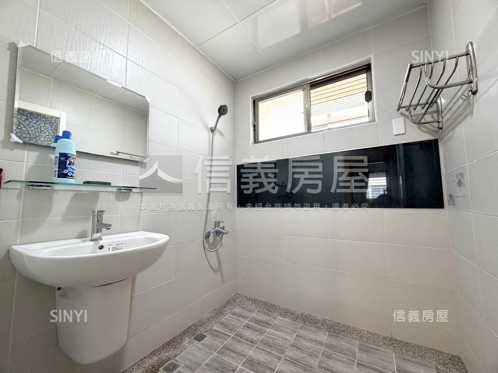 【近公園】大空間平車房屋室內格局與周邊環境