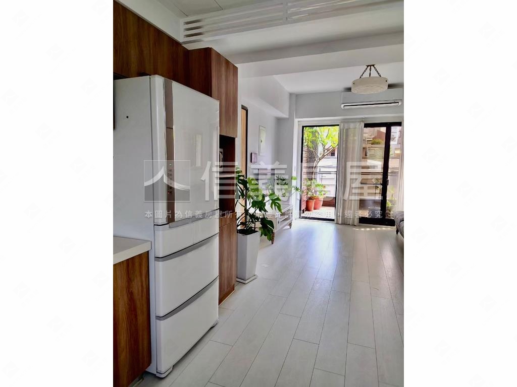 兩房小天晴露臺戶房屋室內格局與周邊環境