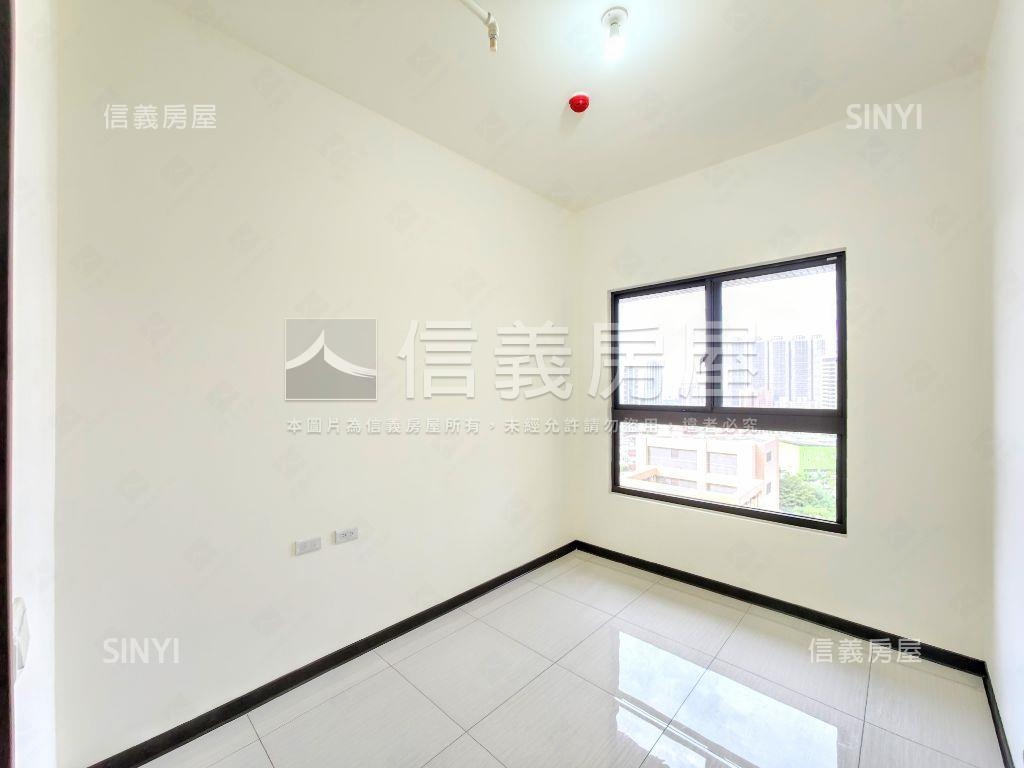 新埔英倫公園．全新三房車房屋室內格局與周邊環境