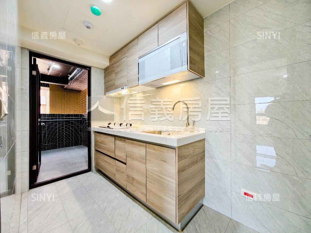 新埔英倫公園．全新三房車房屋室內格局與周邊環境