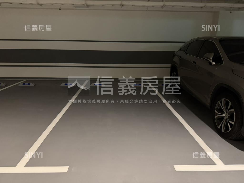 國聚三房平面車位花園視野房屋室內格局與周邊環境