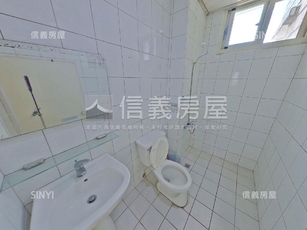 站前低總價大三房車位房屋室內格局與周邊環境