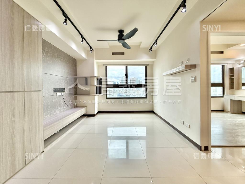 布拉諾高樓邊間美二房車位房屋室內格局與周邊環境