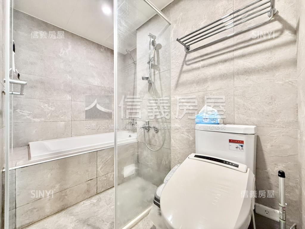 布拉諾高樓邊間美二房車位房屋室內格局與周邊環境