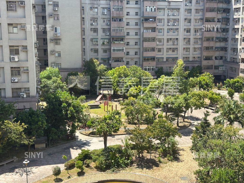 好便宜的陸光四房車位房屋室內格局與周邊環境