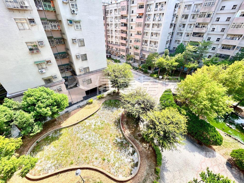 好便宜的陸光四房車位房屋室內格局與周邊環境