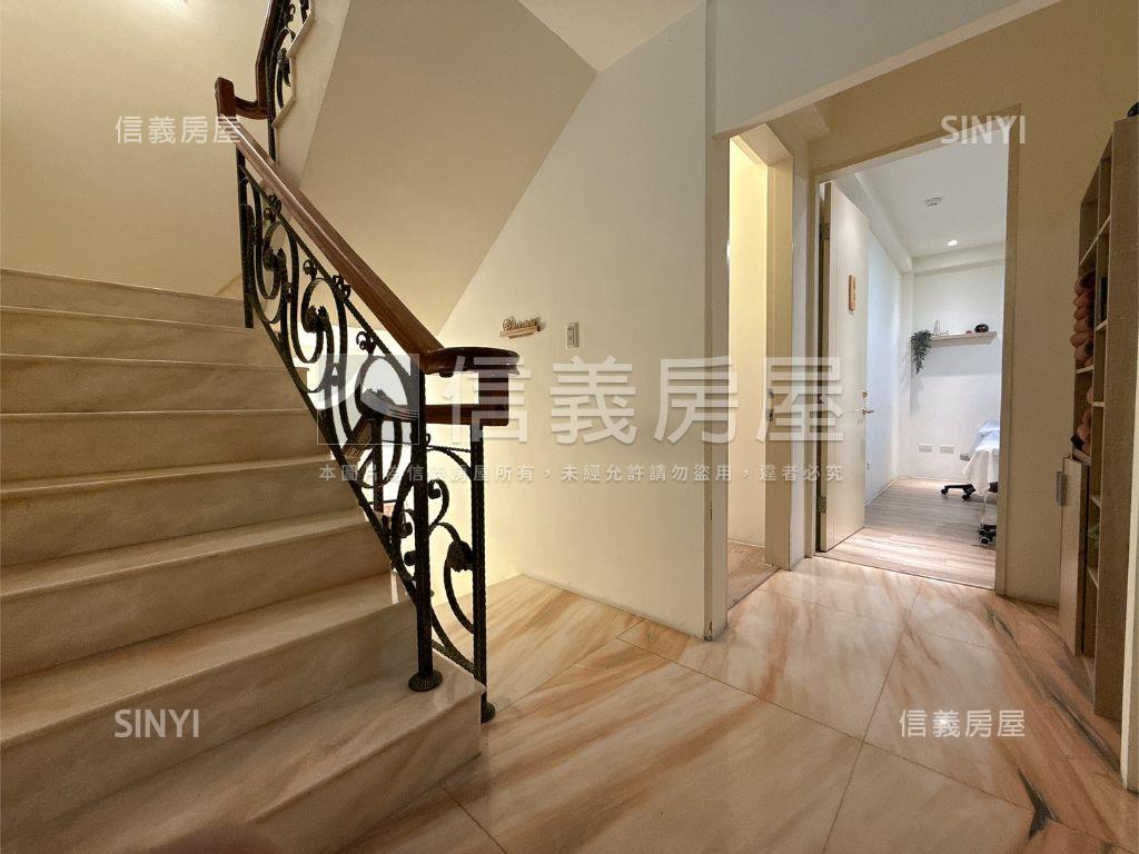 美術館大面寬電梯透店房屋室內格局與周邊環境