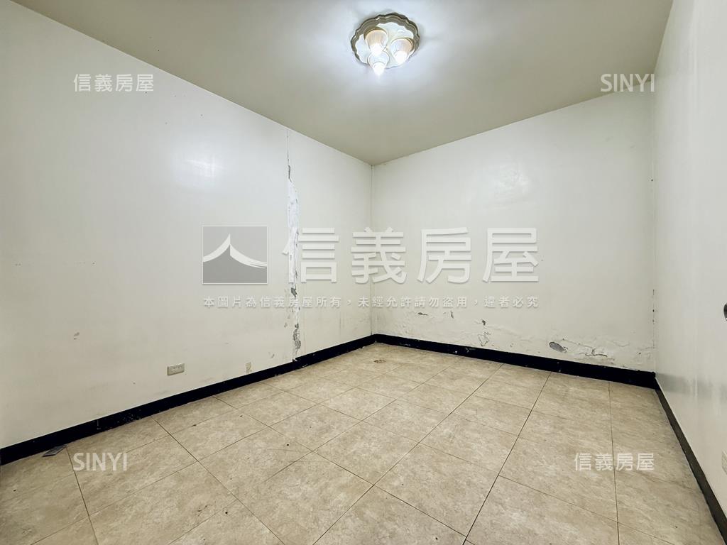 中港大空間金店面房屋室內格局與周邊環境
