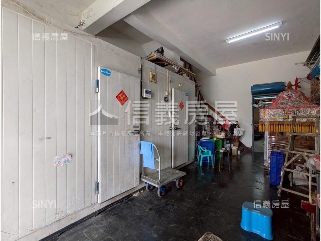 高雄大學旁前路後路美透店房屋室內格局與周邊環境