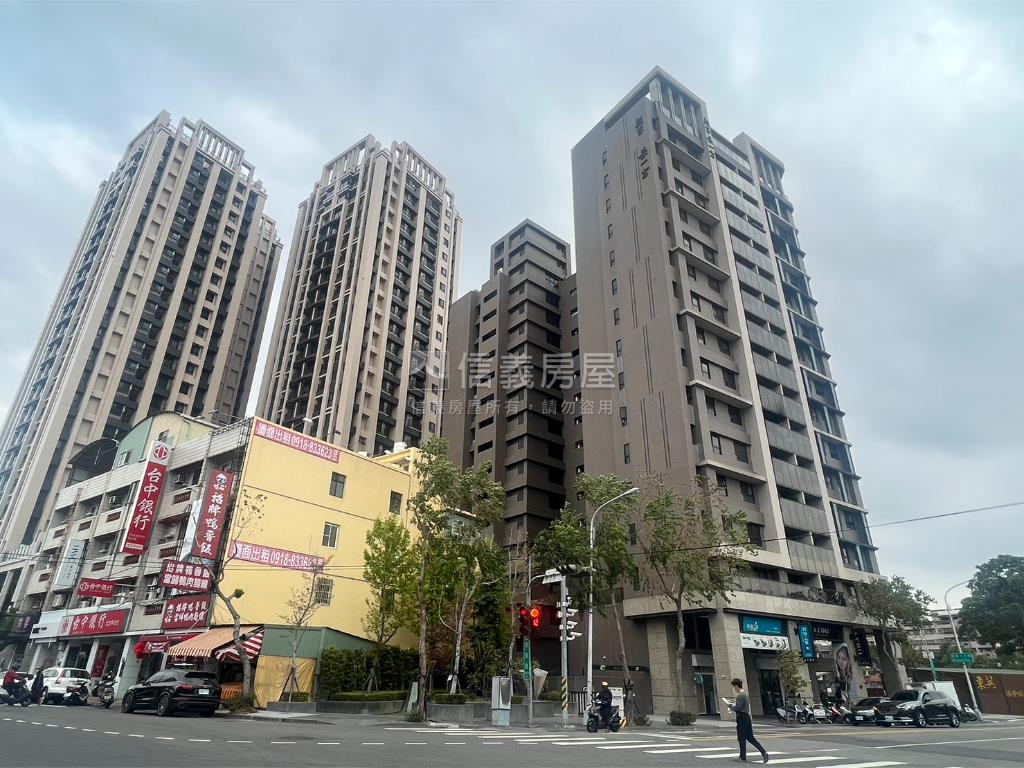 景一方三房雙車位視野戶房屋室內格局與周邊環境
