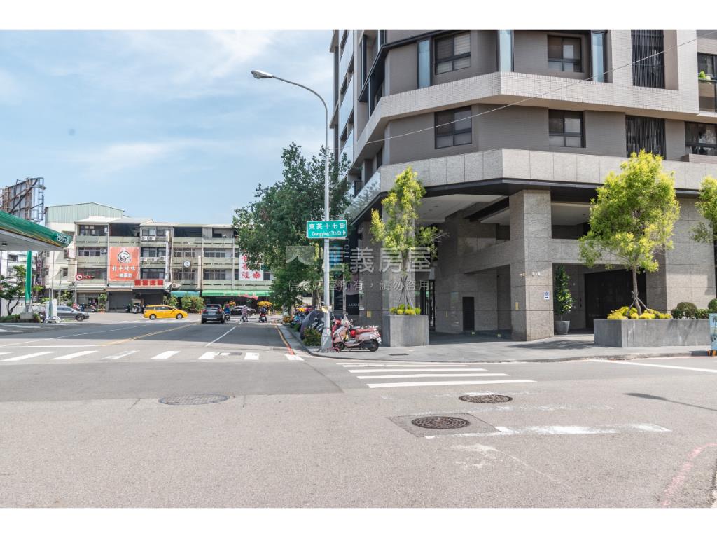 景一方三房雙車位視野戶房屋室內格局與周邊環境
