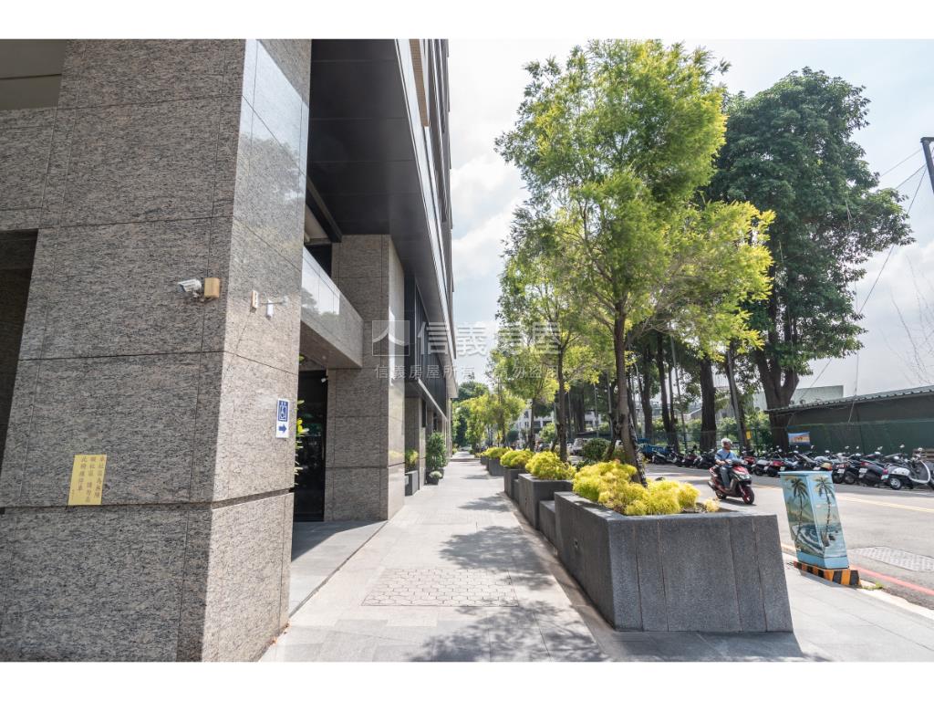 景一方三房雙車位視野戶房屋室內格局與周邊環境