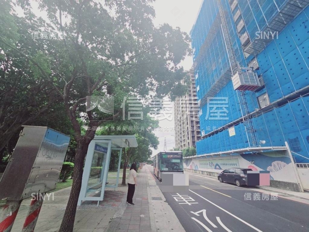 板橋天朗附車位房屋室內格局與周邊環境