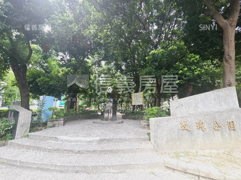 板橋天朗附車位房屋室內格局與周邊環境