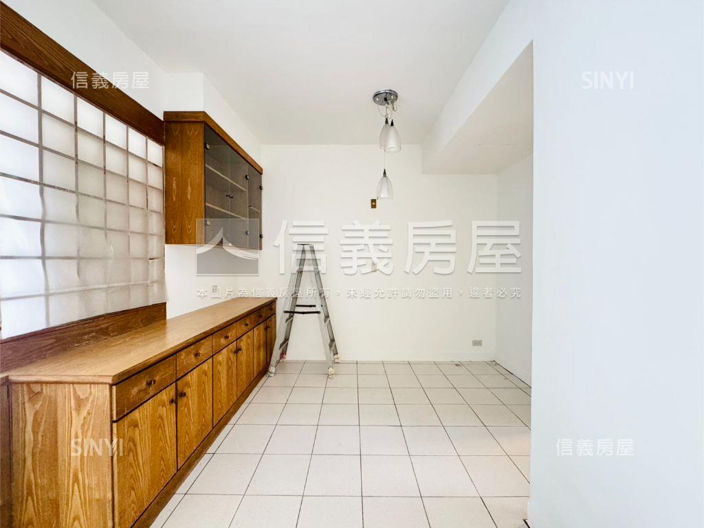 美日僑三房公寓房屋室內格局與周邊環境