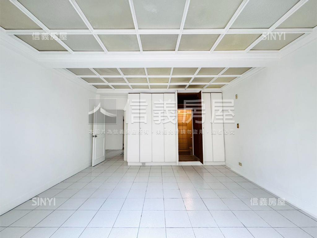 美日僑三房公寓房屋室內格局與周邊環境