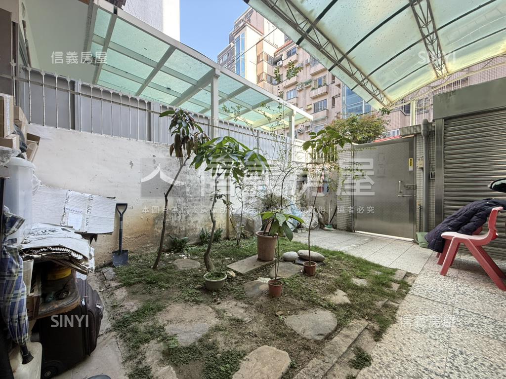 存中園道旁有庭院一樓房屋室內格局與周邊環境