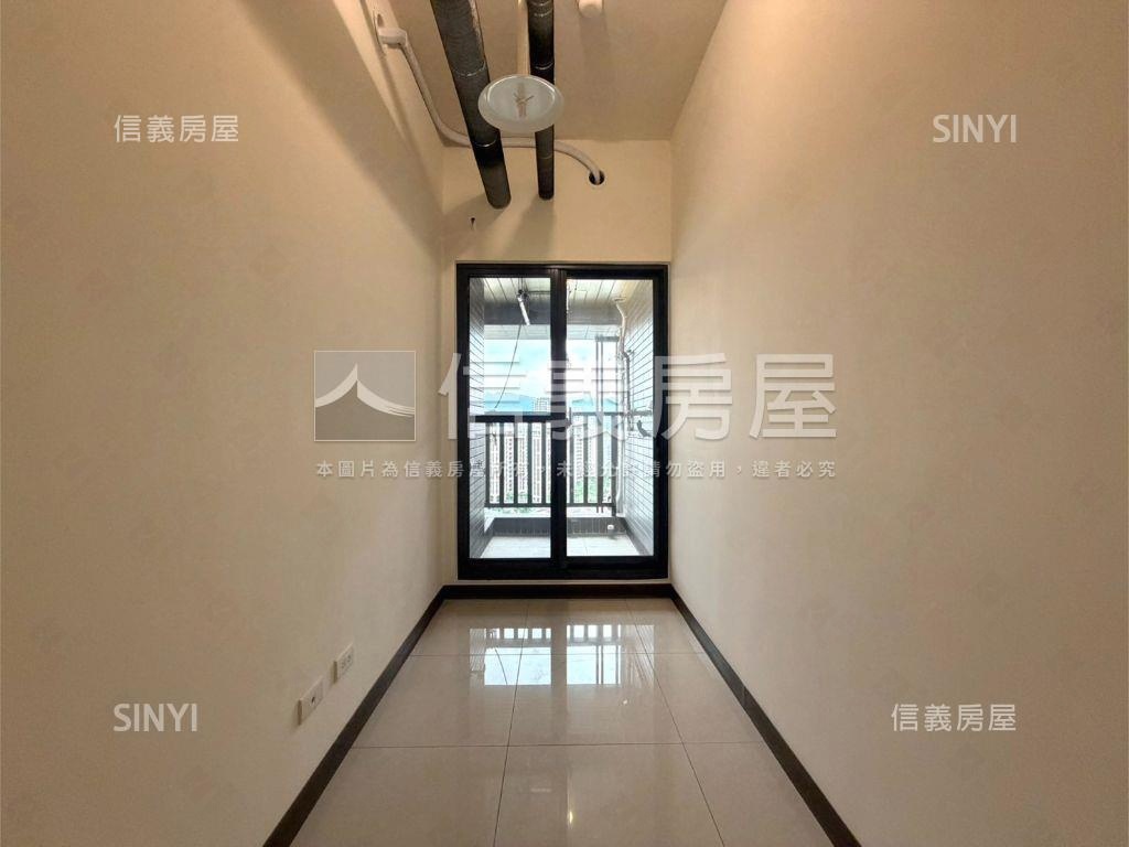 ⭐世界花園方園兩房車位⭐房屋室內格局與周邊環境