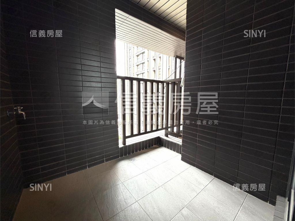 ⭐世界花園方園兩房車位⭐房屋室內格局與周邊環境