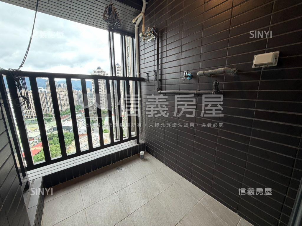 ⭐世界花園方園兩房車位⭐房屋室內格局與周邊環境